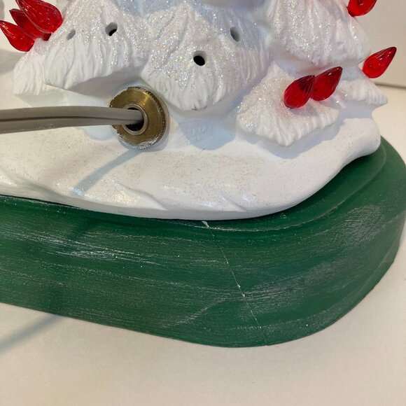 Vintage Santa & Mrs. Claus Dancing Lighted Christmas Tree Ceramic Music Figurine - Picture 2 of 16